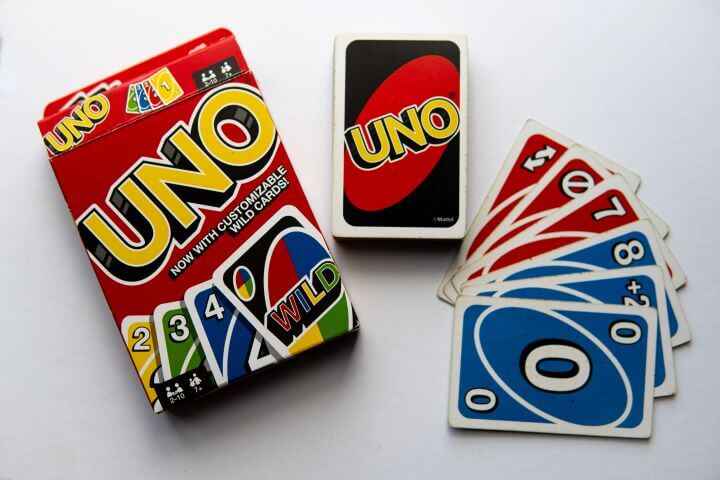 A pocket-sized uno card game as fun things to do on long flights to pass the time.