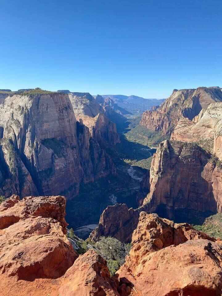 The best viewpoint in Zion National Park known as Observation Point which you get to via the East Mesa Trail and it offers spectacular views of the Zion Canyon, making the top of Angel's landing look small.